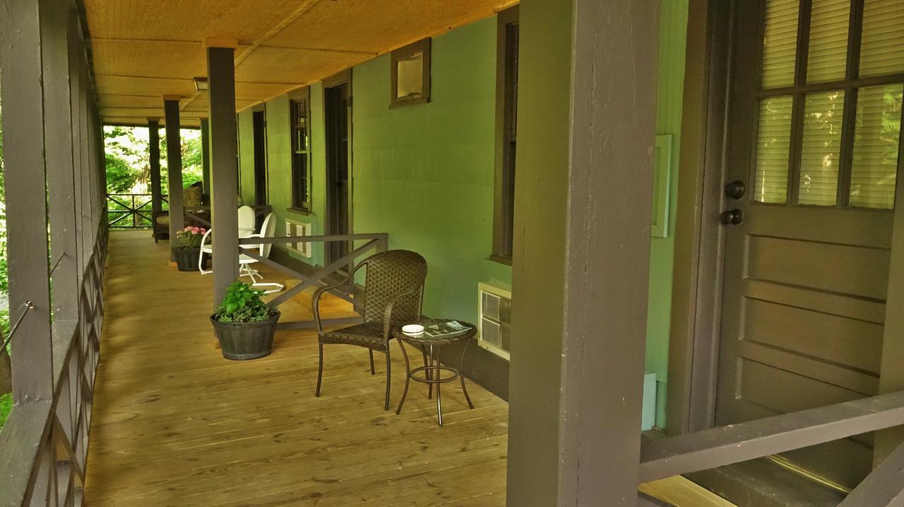 Riverside Lodge At Chimney Rock Buitenkant foto